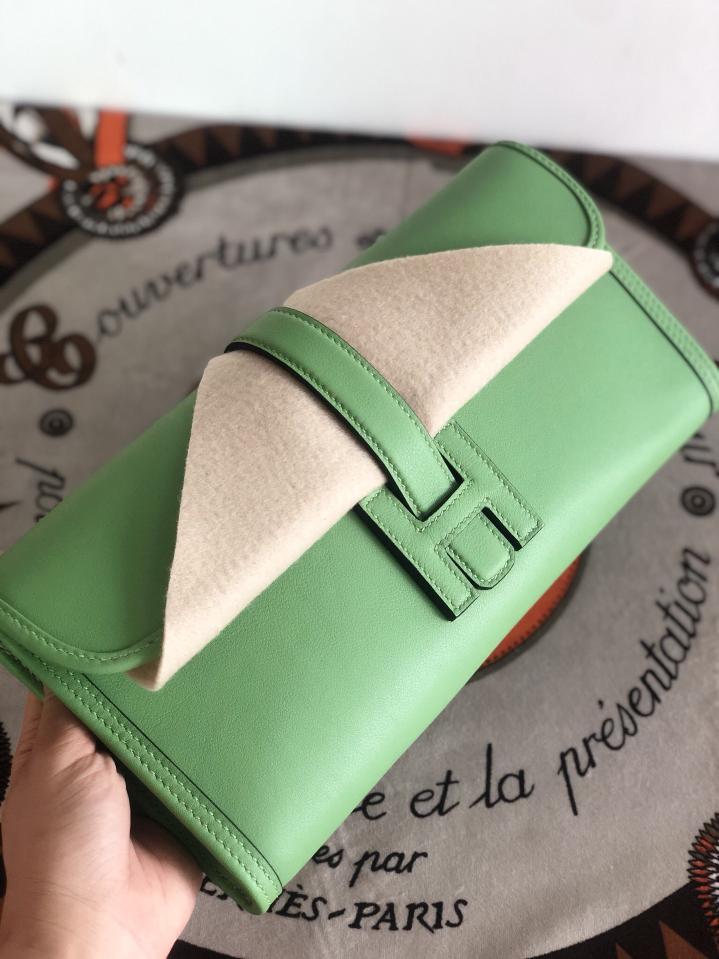 에르메스 지제 엘란29 아보카도그린 스위프트 송아지가죽 내부 양가죽